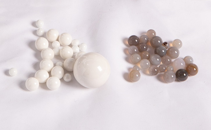 不同大小的麻豆AV无码观看球